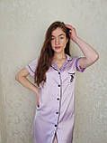 Жіноча елегантна шовкова нічна сорочка середньої довжини бузвокого кольру, фото 2
