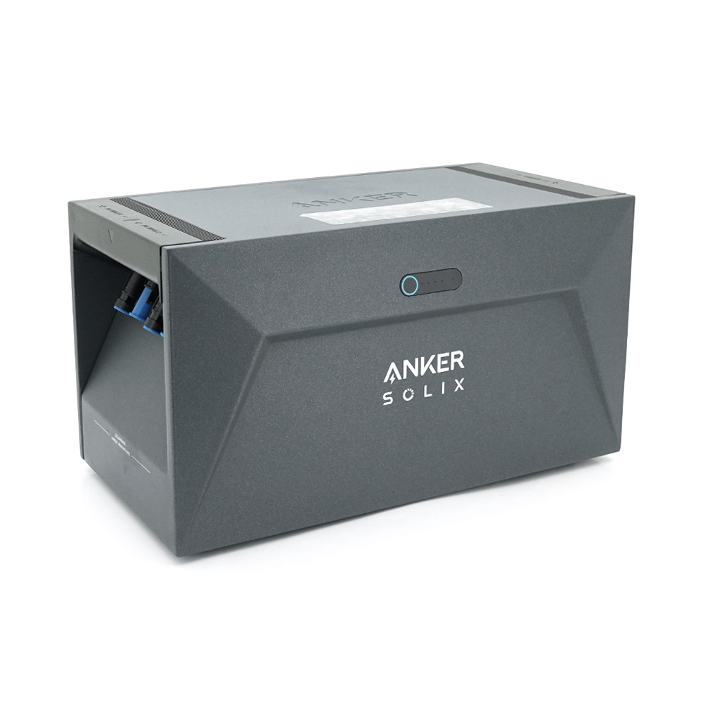 Портативне джерело живлення Anker SOLIX Solarbank E1600, ємність 1,6 kWh, Q1