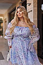 Нарядна блакитна сукня міді з органзи з принтом батал, фото 4