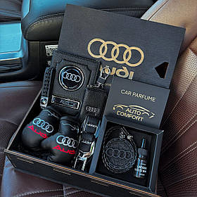 Набір з логотипом Audi в подарунковій дерев'яній коробці з темного дерева