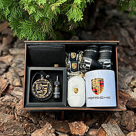 Набір з логотипом Porsche в подарунковій дерев'яній коробці з темного дерева