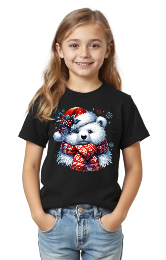 футболка з білим ведмедиком у шарфі, новорічна футболка сімейна, футболки для всієї родини Новий рік, футболка зимовий принт білий ведмедик, новорічні футболки Україна, сімейний лук білий ведмедик, різдвяна футболка купити, одяг для сімейних фотосесій, бавовняні футболки на Новий рік, футболки для свят.