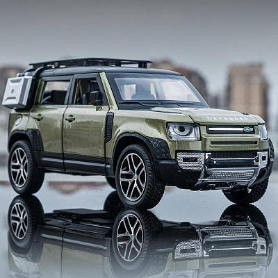 Крутий іграшковий джип позашляховик Land Rover Defender 1:24 Інерційна машинка всюдихід Метал Рандомний колір