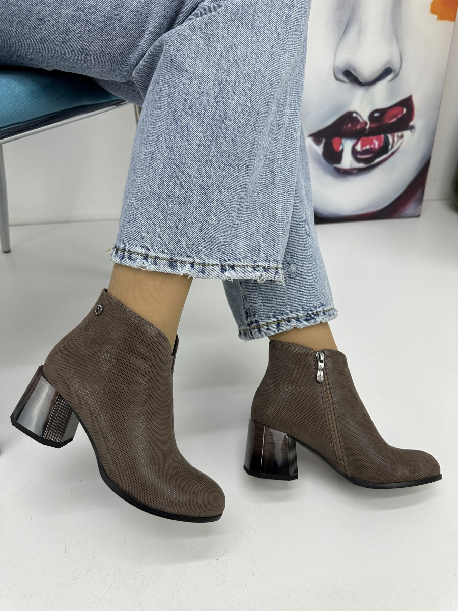 Ботильйони жіночі BATTINE B4092-Beige лазерна шкіра 36
