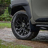 Бризковики Toyota Hilux 2015+ з логотипом, (4шт.), фото 6