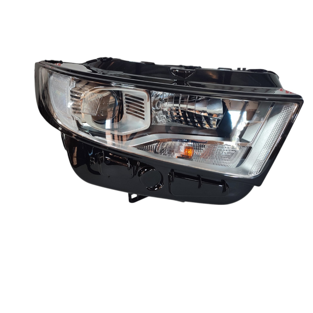 Фара права Ford Edge 2015-2018 FT4Z-13008-A