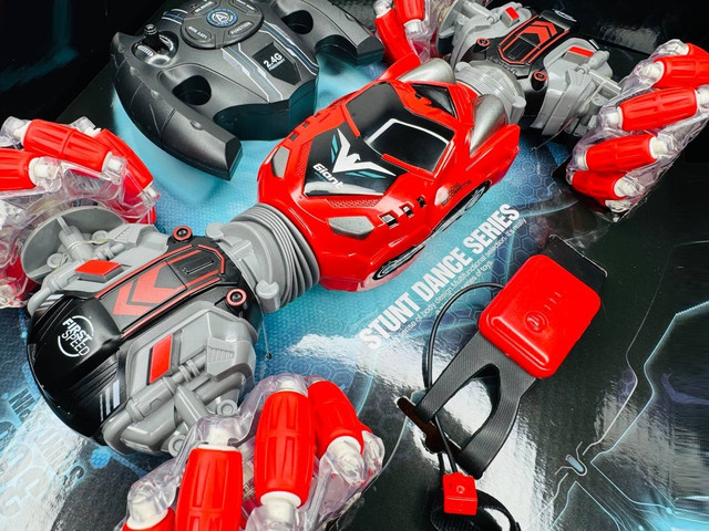 Дитяча машинка перевертиш на пульті