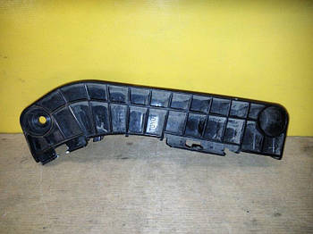 Кронштейн переднього бампера TOYOTA CAMRY 40 06-11 прав. (б/у)