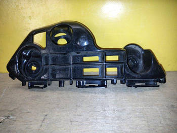 Кронштейн переднього бампера TOYOTA CAMRY 70 17-прав. (б/у)