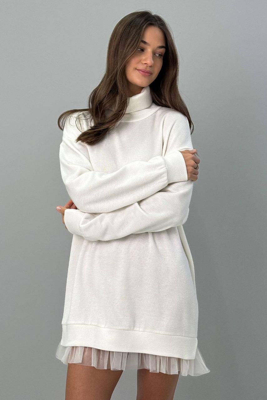 Тепла трикотажна сукня oversize з коміром, базова сукня на зиму 44-50 розміри молочна