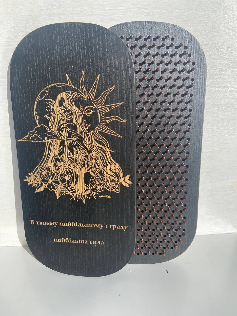 Дошка з гравіюванням Сонця й Місяця  10 мм оцинковані цвяхи, фото 1