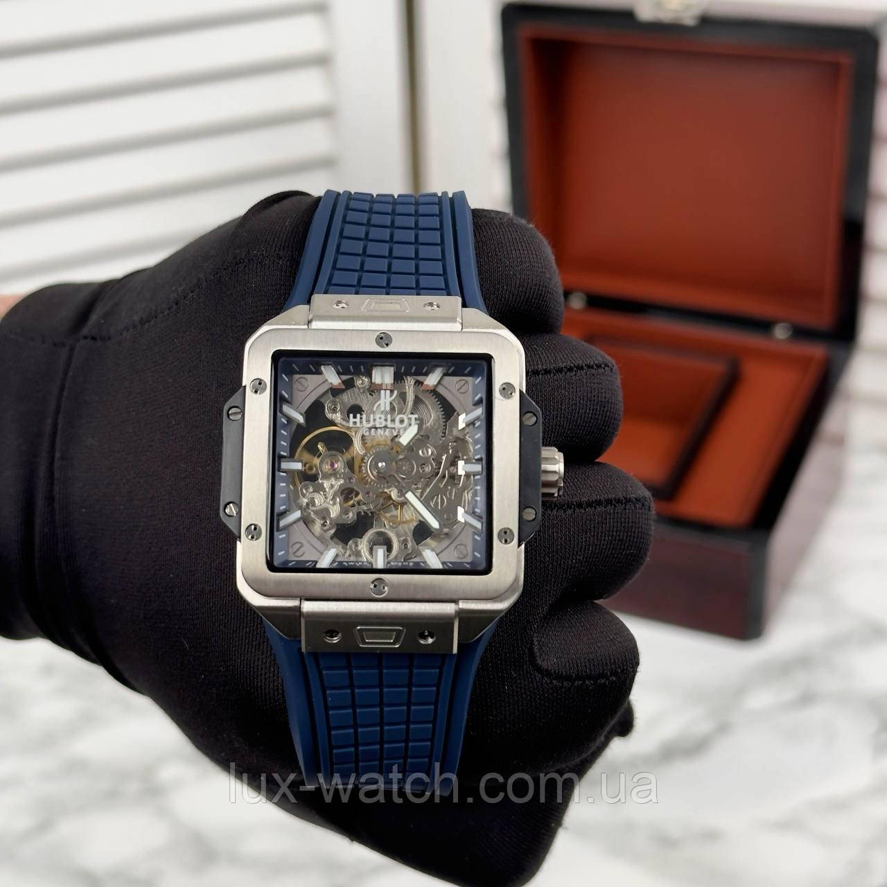 Часы Hublot Square Bang Unico