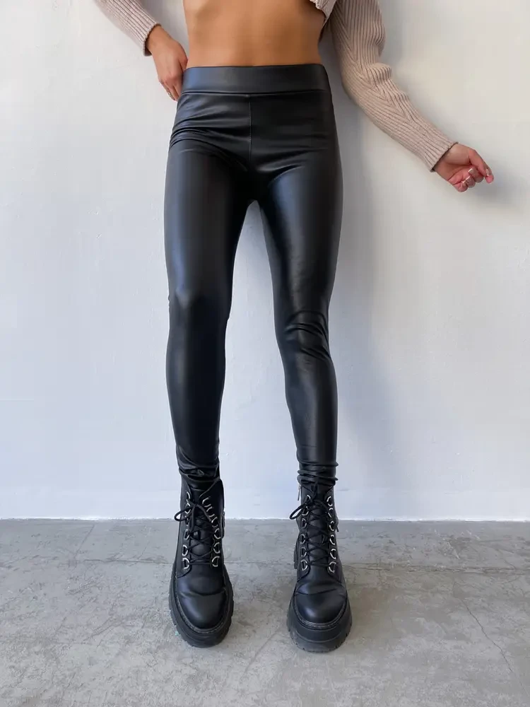 Лосини жіночі екошкіра зимові утеплені на резинці стрейч М чорні, фото 1