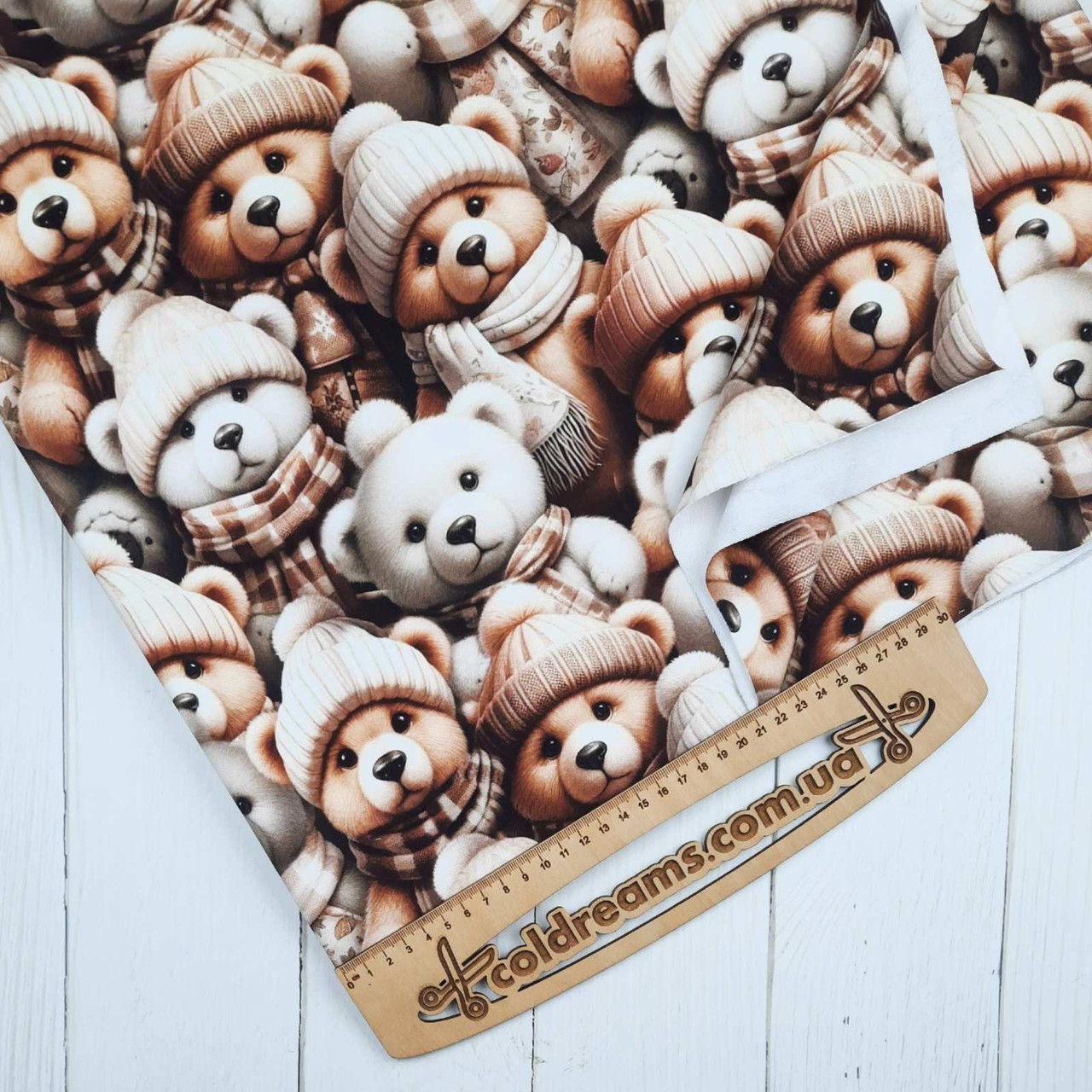 Футер двонитка "Пухнасте ведмедики в шапках" — 180 см. (диджитал)