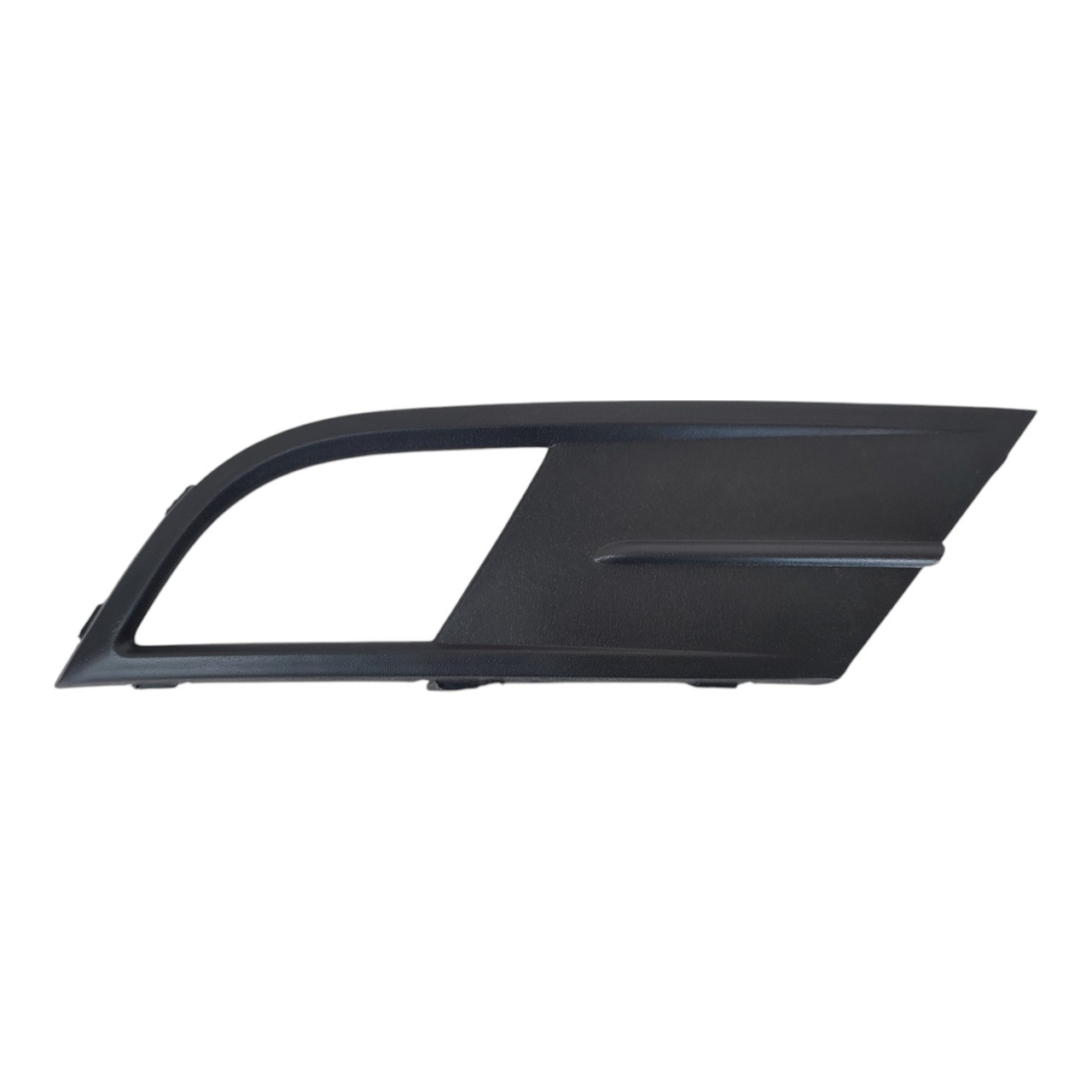 Решітка під птф VW Jetta 15-18 права FP7435912, 5C6853666E9B9