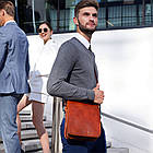 Чоловіча шкіряна сумка через плече місткий месенджер із натуральної шкіри коньячна 22*26*7 см, фото 2