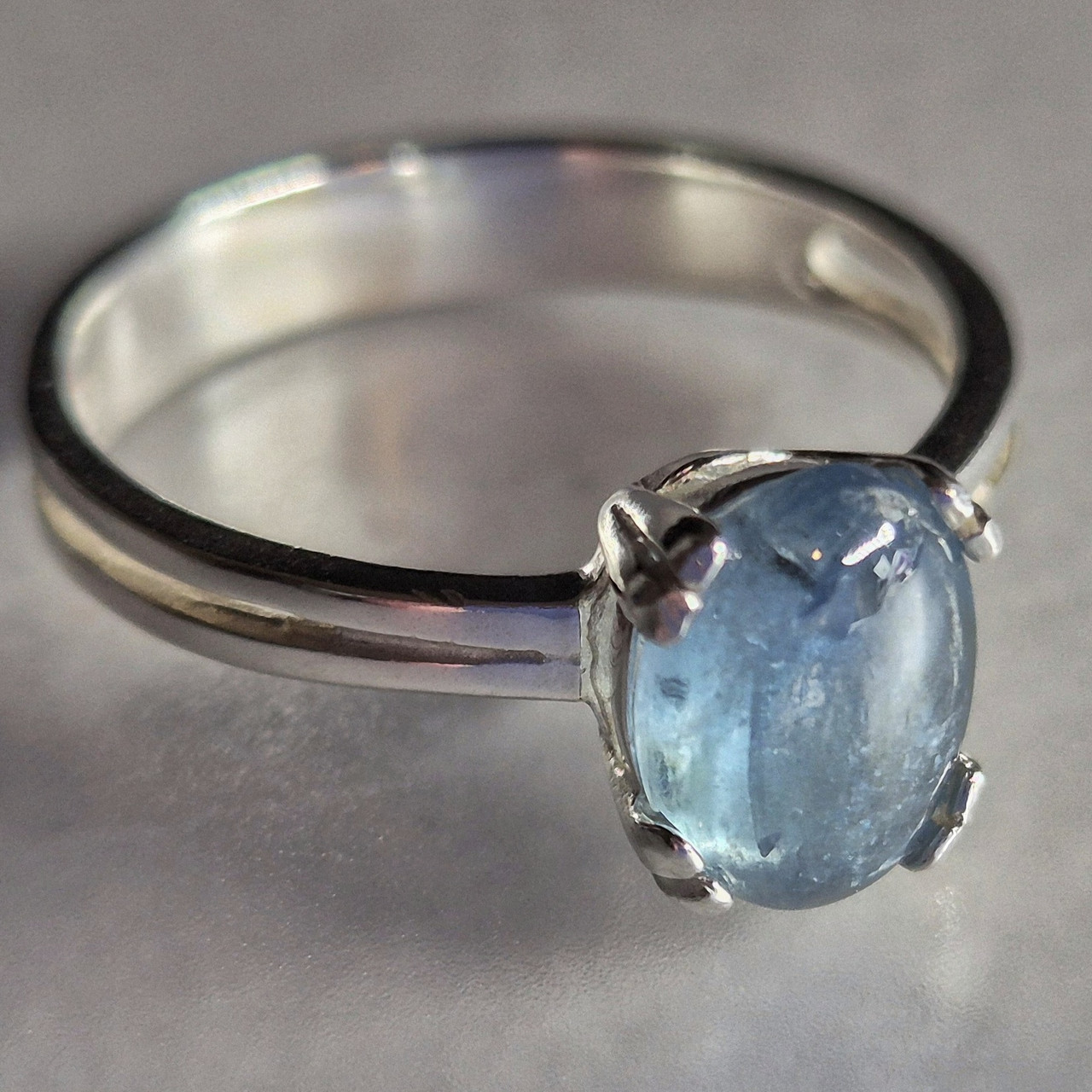 Жіноча срібна каблучка з натуральним каменем каніто, ручної роботи від майстрів України Розмір - 16,5, фото 1