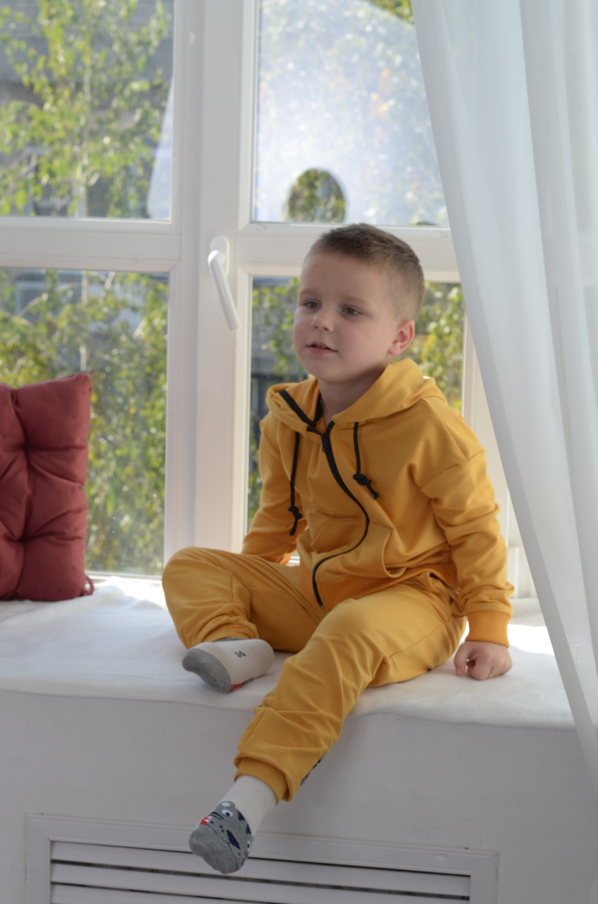 Спортивний комплект для хлопчика джоггери та толстовка з тканини двонитка гірчичного кольору р. 104-170