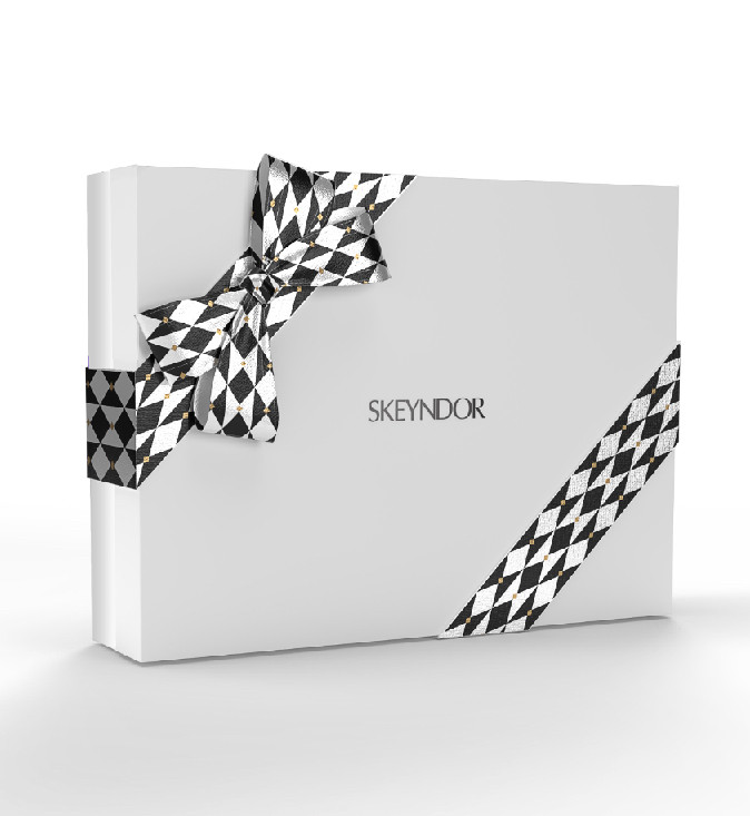 Подарунковий набір для нормальної та комбінованої шкіри Skeyndor POWER C+