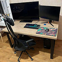 Комп'ютерний стіл з дуба