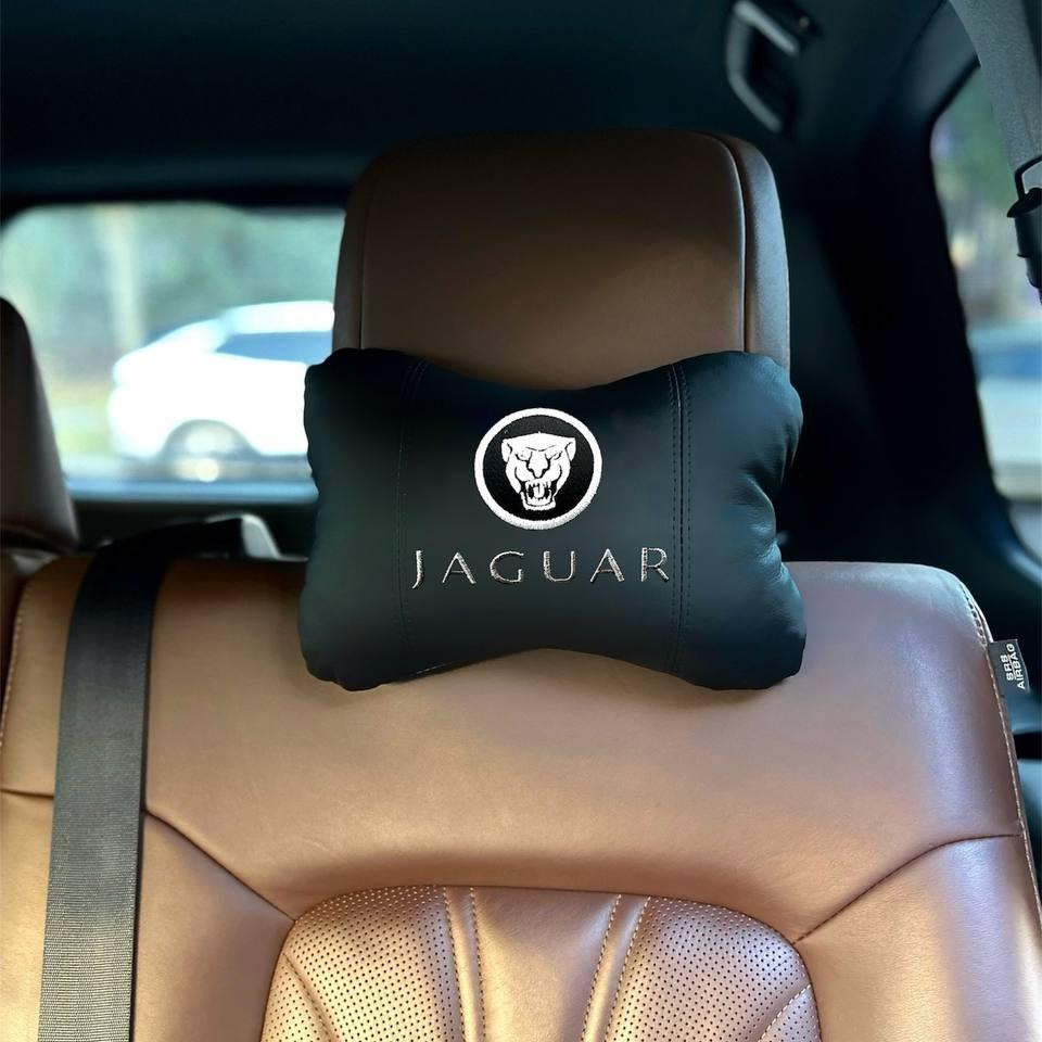 Подушка на підголівник з вишивкою марки Jaguar