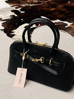 Сумка жіноча Miu Miu Aventure Nappa Leather Черний