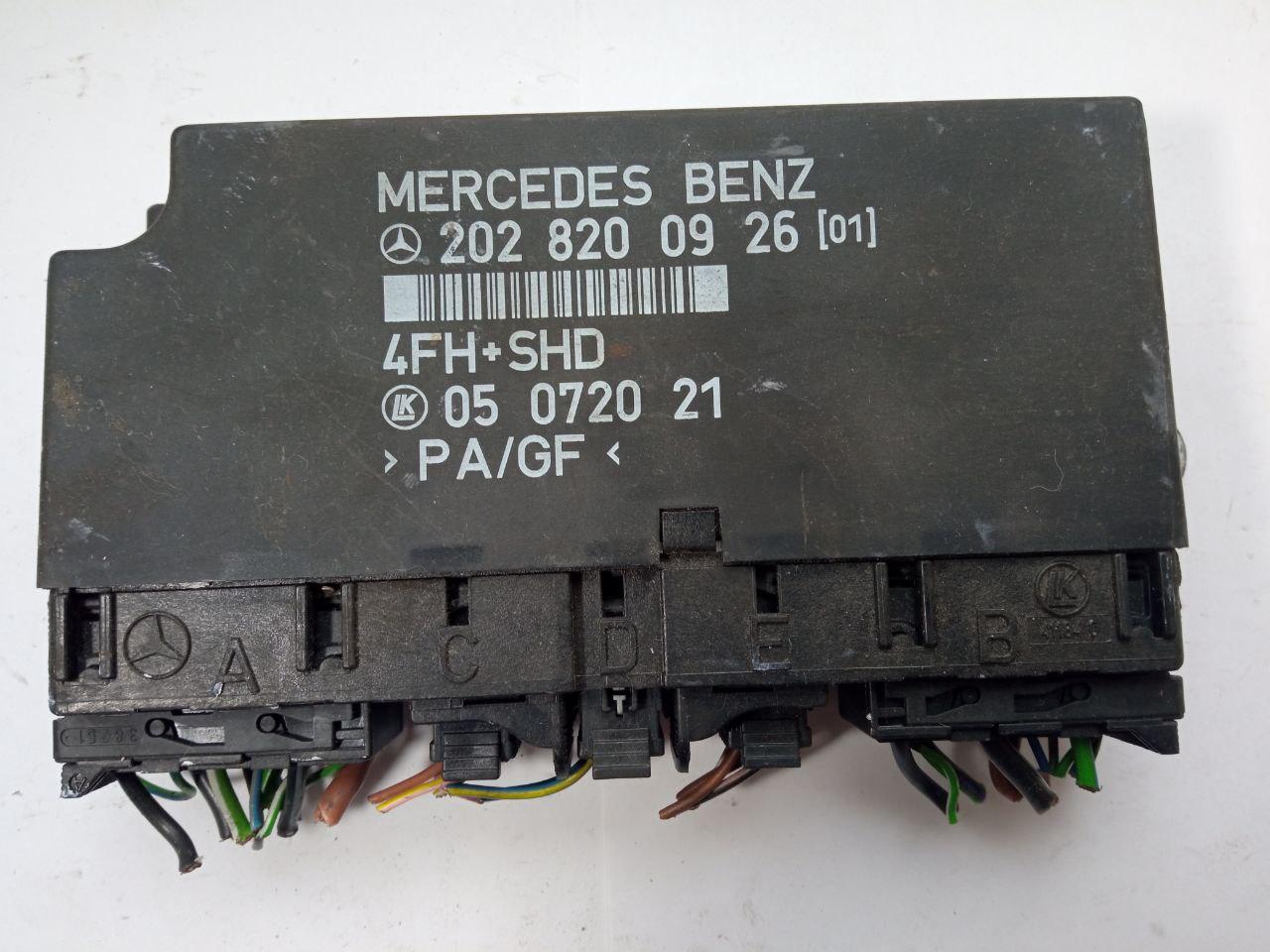 Електронний блок керування Mercedes C180 Diesl 202 820 09 26 / 2028200926 / 4FH+SHD / 4FHSHD / 05072021