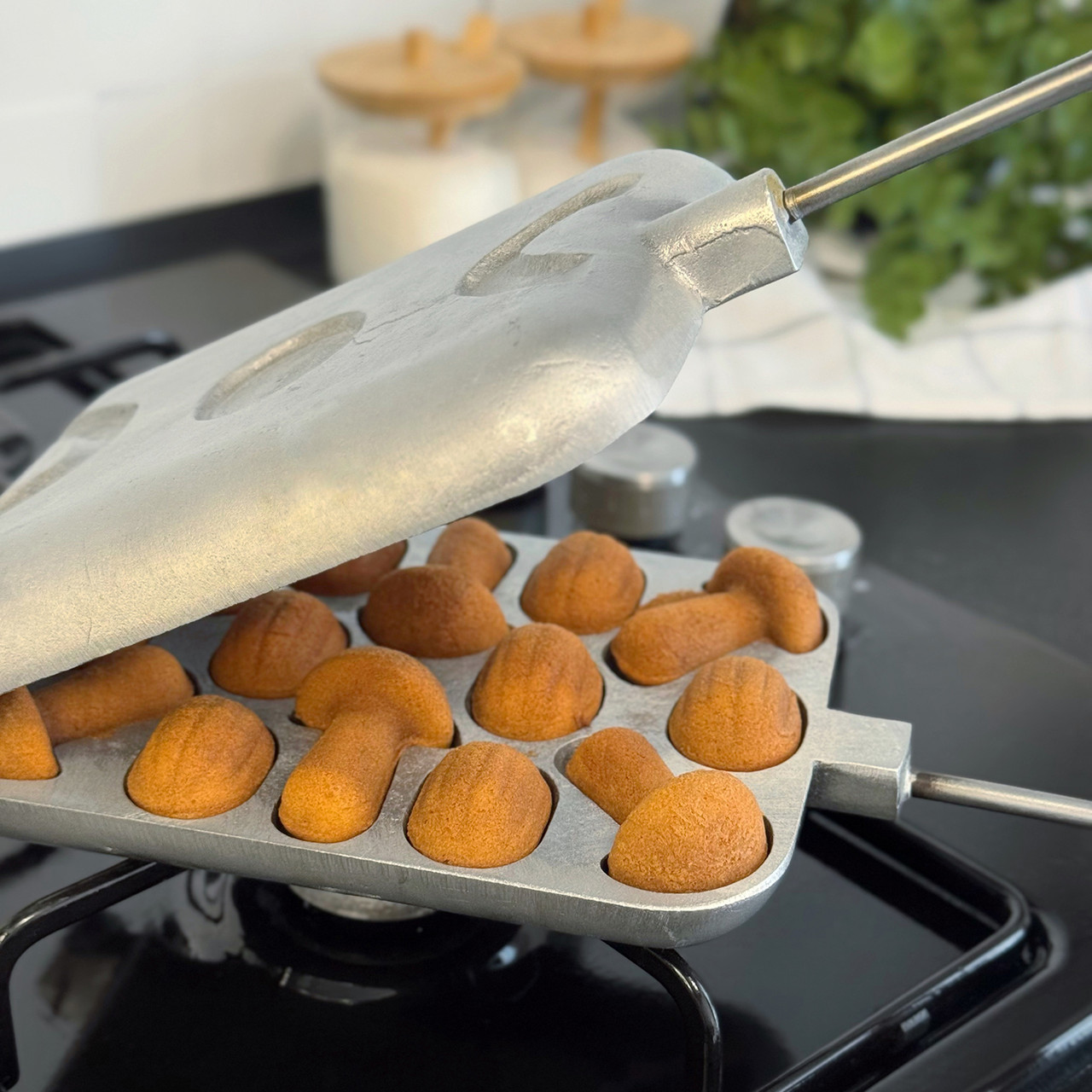 Форма алюмінієва для випікання печива на плиті горішниця "Лісові частування: горішки та грибочки"