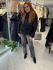 Шуба з хутра нутрії натуральна, чорна.