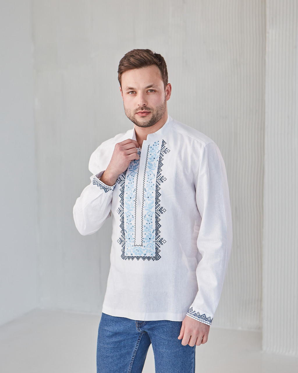Вишиванка чоловіча "Сокальська" 58,60р біла з блакитною вишивкою