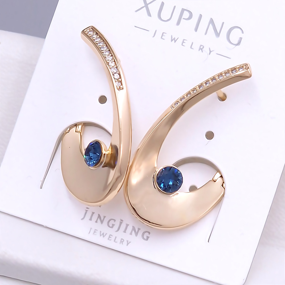 Сережки XР. Позолота 18К. Камені: Swarovski синій колір та білий циркон. Довжина: 18 мм. Ширина: 16 мм.