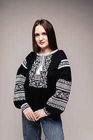 Чорна жіноча вишиванка "Квіт"
