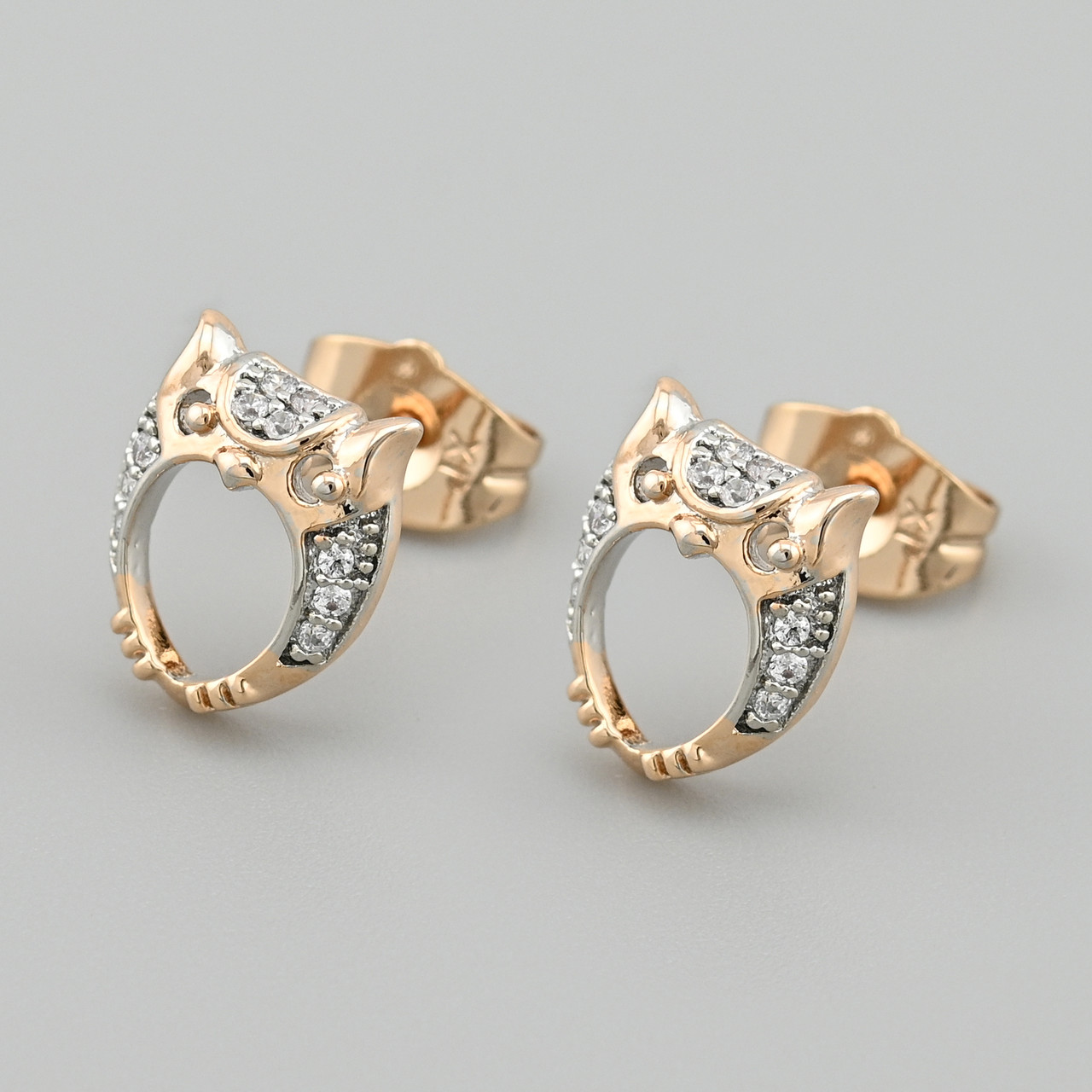 Сережки гвоздики з родіюванням Сова 47206 розмір 11х9 мм білі фіаніти вага 1.6 г позолота 18К, фото 1