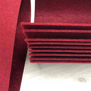 2 мм- Фетр щільний, 40х60 см, колір - бордовий С1