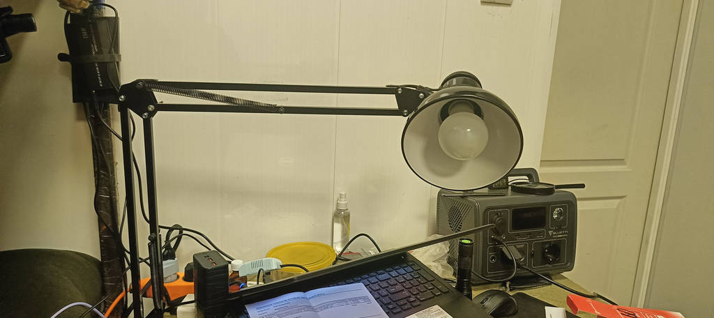 Настільна лампа на струбцині висока з вимикачем на плафоні, Е27, "Антрацит" LOGA - фото покупців 1