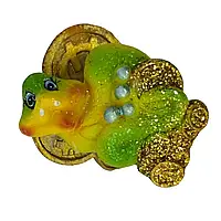 Змія на монетах магніт на холодильник (5,5х4х4см)