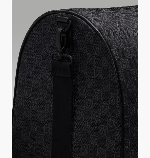 Купить Сумку Air Jordan Monogram Duffle Bag Cat Black / MA0759-KK2