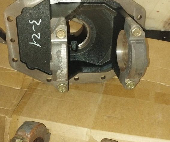 Корпус диференціала переднього моста 020107000044 240100129142, фото 1