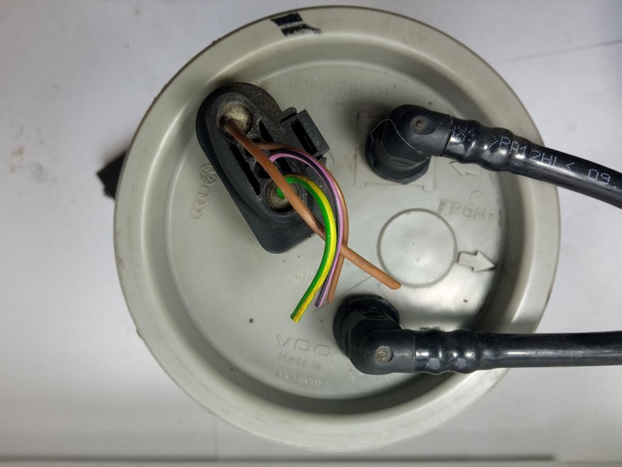 Паливний насос Volkswagen / Audi VDO 220 212 010 002 / 220212010002 / 3B0 919 050 B / 3B0919050B, фото 1