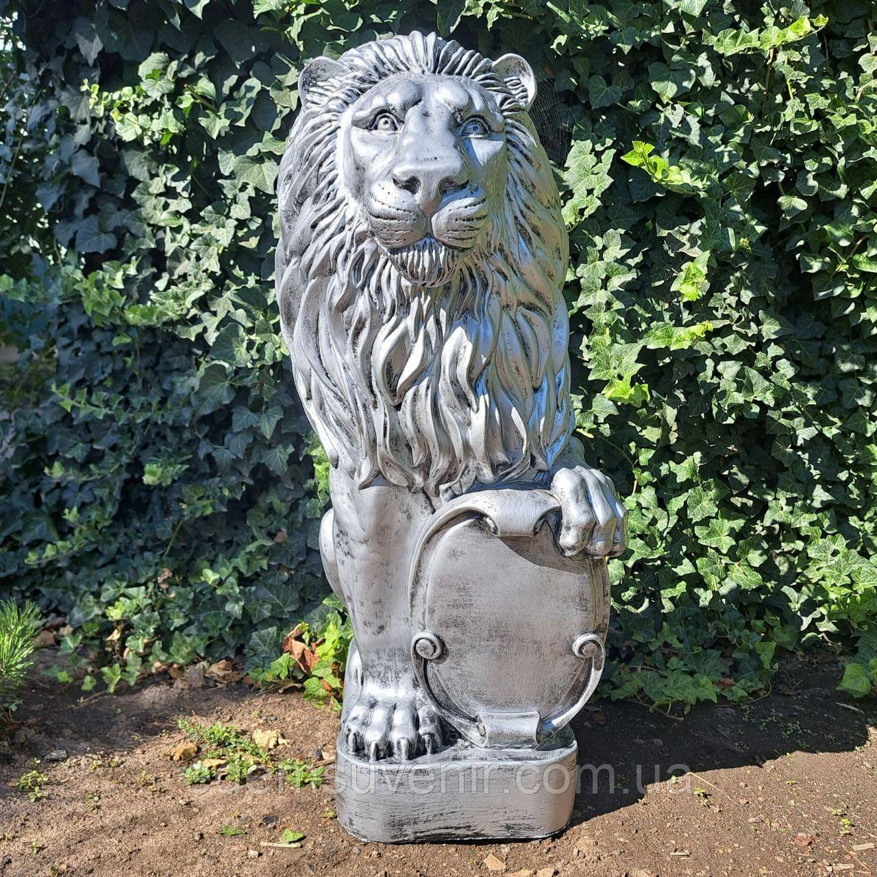 Фігура садова Лев великий 83 см з лівим щитом Срібло, статуя лева, паркова фігура лев