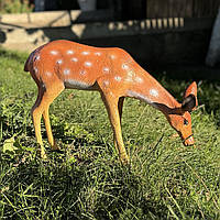 Садова фігура Косуля пасеться