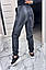 Теплі жіночі штани-джогери з екошкіри модні стильні на хутрі, чорні, сірі, р. 42/44, 46/48, 50/52, 54/56, фото 5
