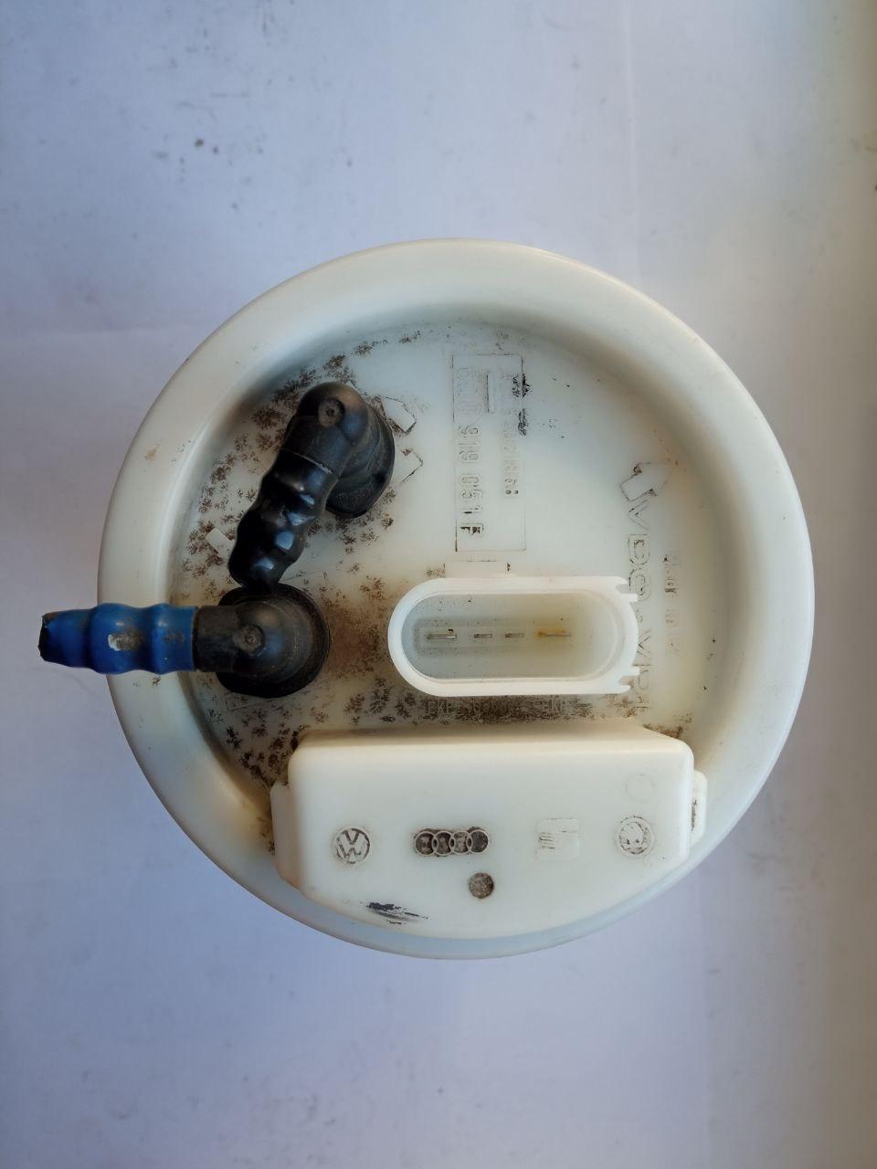 Паливний насос Volkswagen / Audi / Seat / Skoda Fabia 1.4 VDO A2C53021868 / 600 919 051F / 600919051F