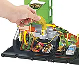 Набір Гот Вілс заправна станція Hot Wheels City Toy Car Track Set, фото 5