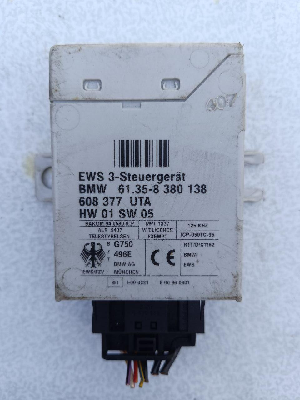Електронний блок керування BMW E39 61.35-8 380 138 / 61358380138 / 608 377 UTA / 608377UTA / HW 01 SW 05 / HW01SW05