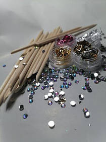 Все для дизайну - стемпинг, слайдери , наклейки, стрази, конфетті, стрічка, втирка, фольга ...