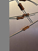 Резистор  С2 - 23  - 0.5вт  330Ом  5%