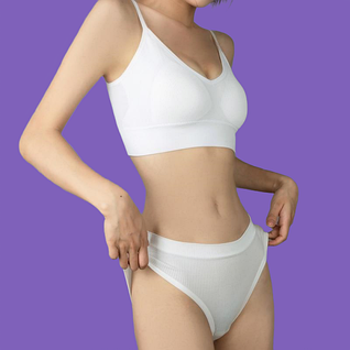 Спідня білизна жіноча