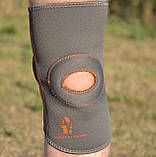 Наколінник MadMax MFA-297 Knee Support with Patella Stabilizer Dark Grey/Orange L, фото 9