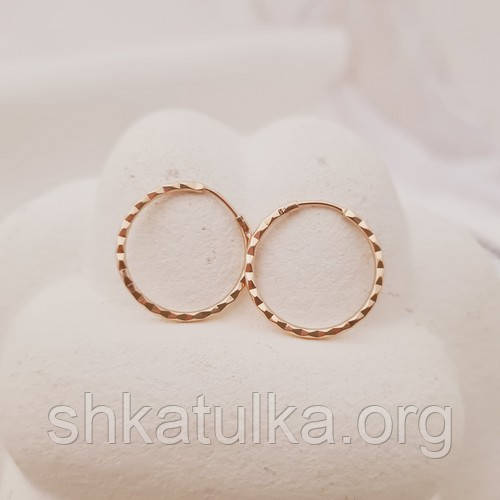 Сережки конго із золота з орнаментом без каменів 1.20